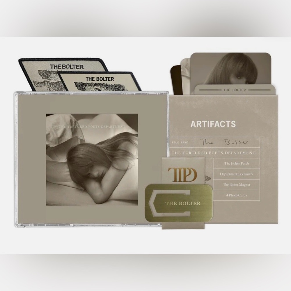 THE TORTURED POETS DEPARTMENT COLLECTOR'S EDITION DELUXE CD  "THE BOLTER”